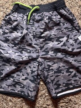 Happy Bear Gray Black Camo swim trunks 🩳 with Neon Drawstring size 10